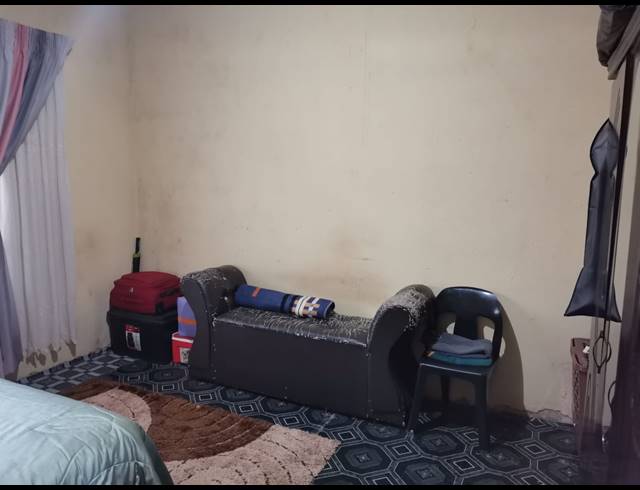 2 BEDROOM HOUSE FOR SALE IN TSAKANE